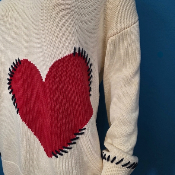 🆕️❤️ ANTHROPOLOGIE MAEVE Crew-Neck Whipstitch Heart Icon Sweater // (NWT) - Picture 4 of 16